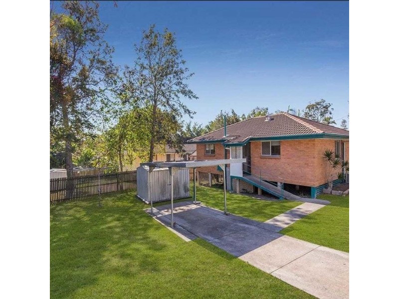 38 Albert St, Woodridge QLD 4114