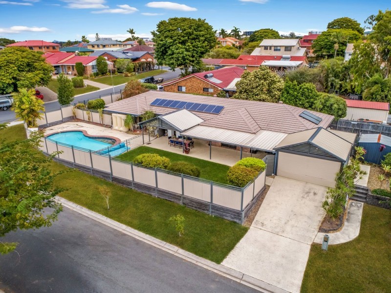 2 Madrid Court, Wishart QLD 4122
