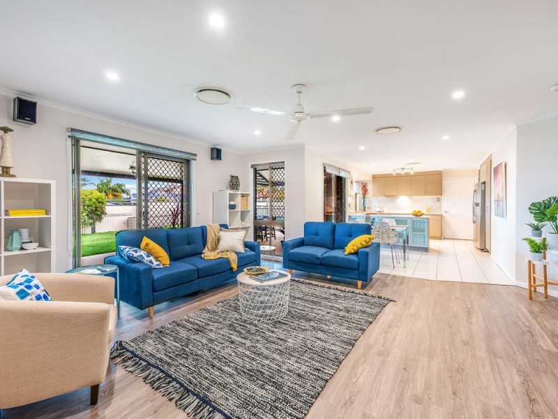 2 Madrid Court, Wishart QLD 4122