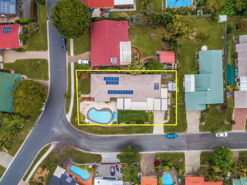 2 Madrid Court, Wishart QLD 4122