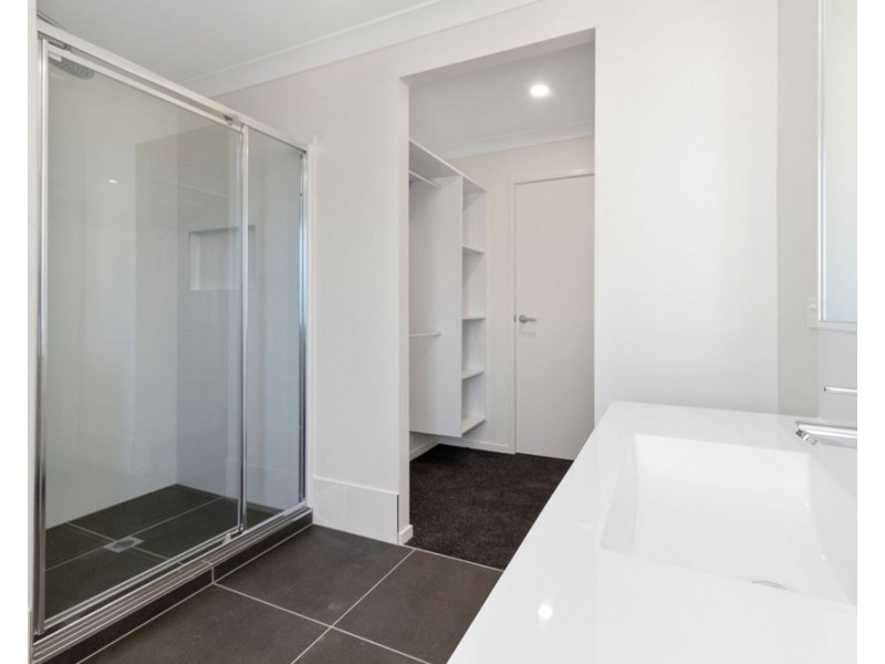 21 Lionel Street, Nudgee QLD 4014