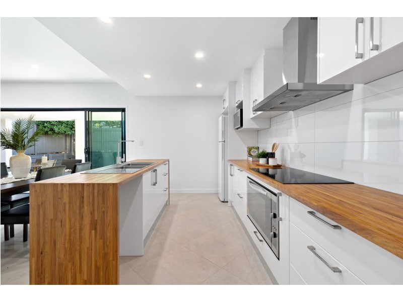 51 Shepherd Street, Wynnum QLD 4178