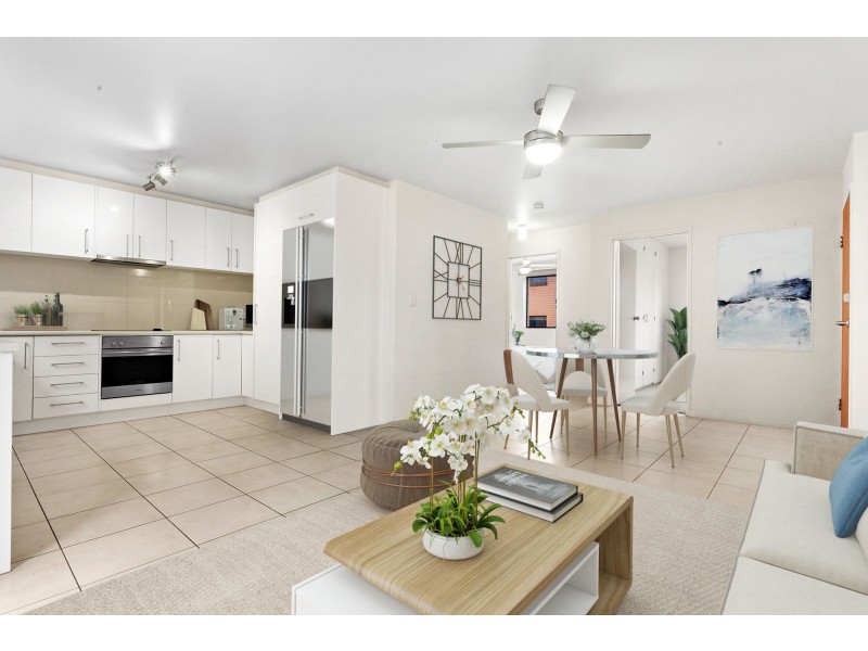 2/23 Salt Street, Windsor QLD 4030