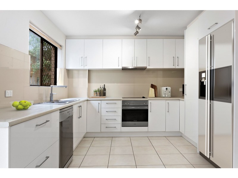 2/23 Salt Street, Windsor QLD 4030