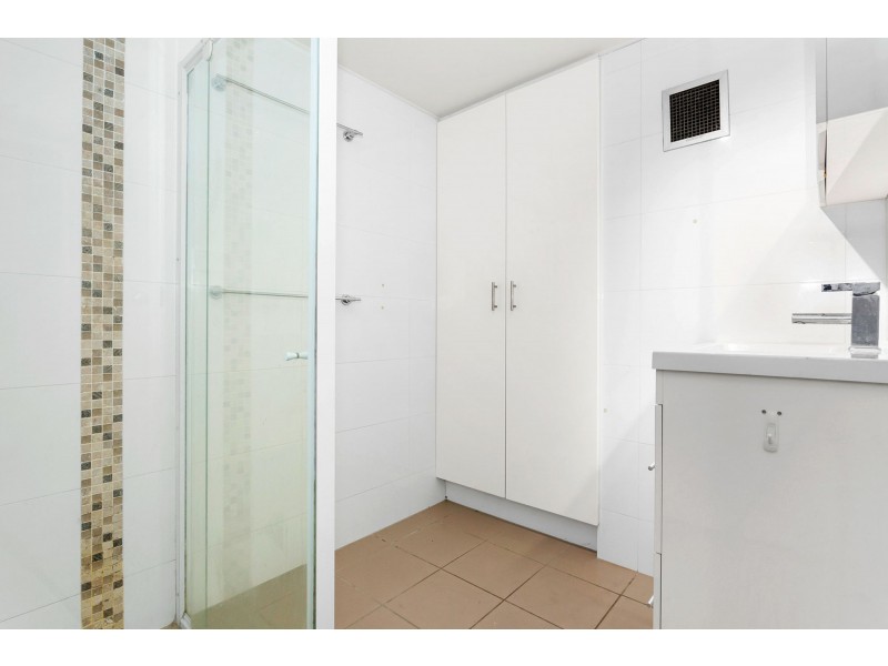 2/23 Salt Street, Windsor QLD 4030