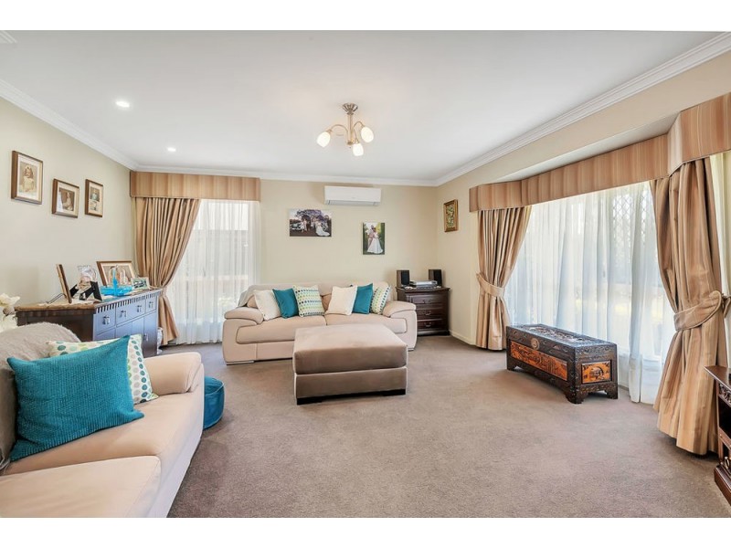 31 Hinchliffe Drive, Kearneys Spring QLD 4350