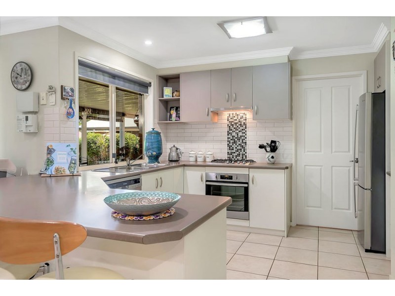 31 Hinchliffe Drive, Kearneys Spring QLD 4350