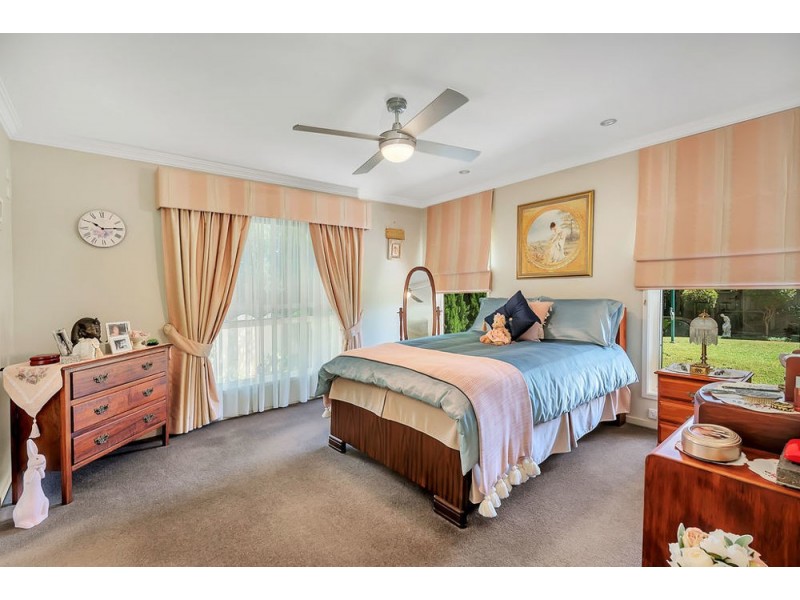 31 Hinchliffe Drive, Kearneys Spring QLD 4350