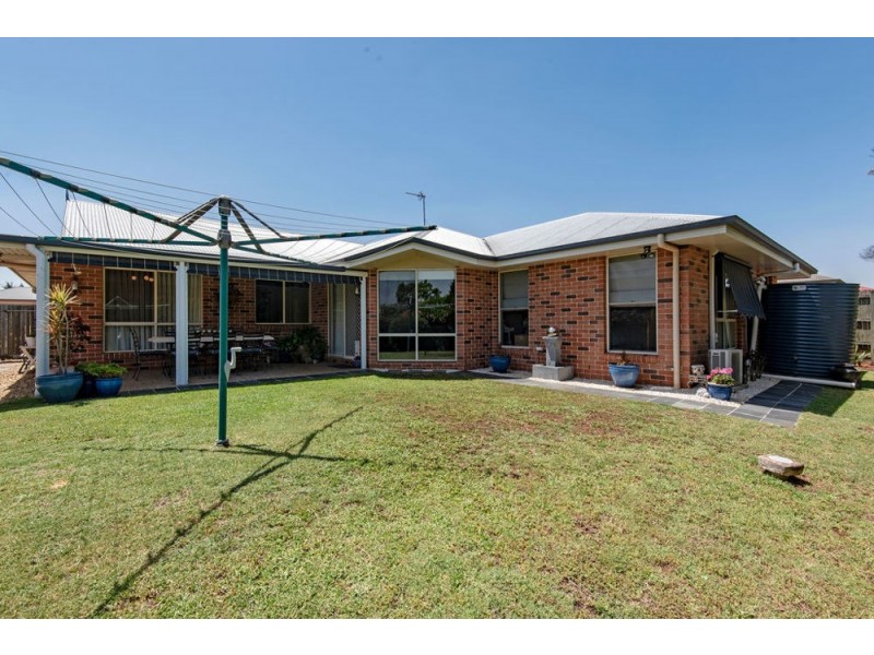 31 Hinchliffe Drive, Kearneys Spring QLD 4350