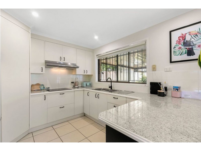 20 Hartigan Street, Belmont QLD 4153