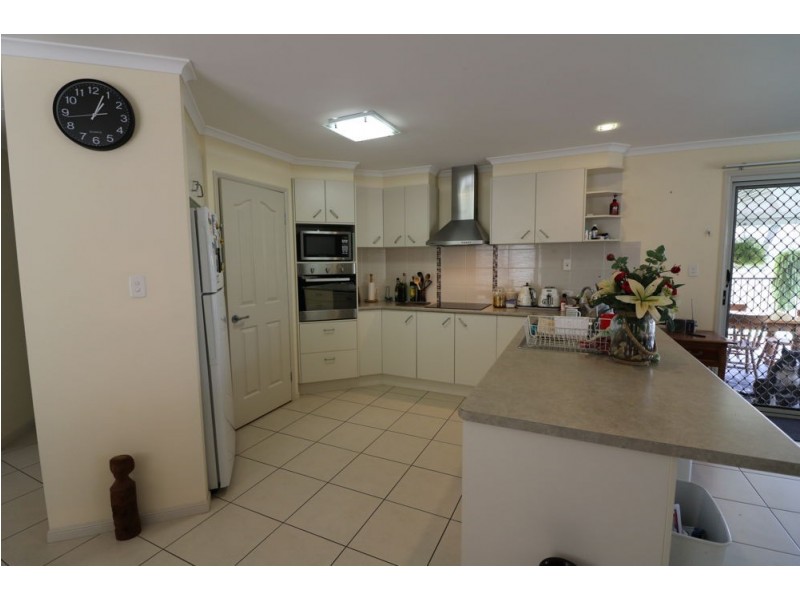 25 Murray Street, Oakey QLD 4401