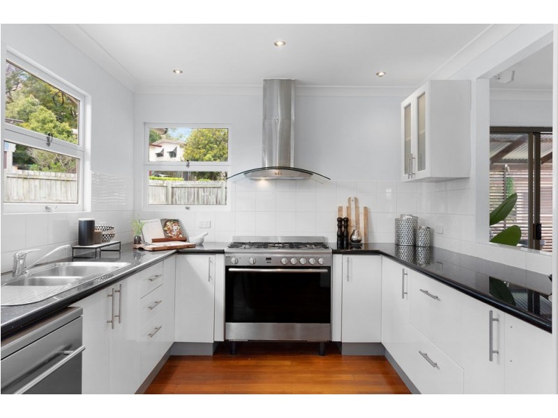 18 Landscape Street, Stafford Heights QLD 4053