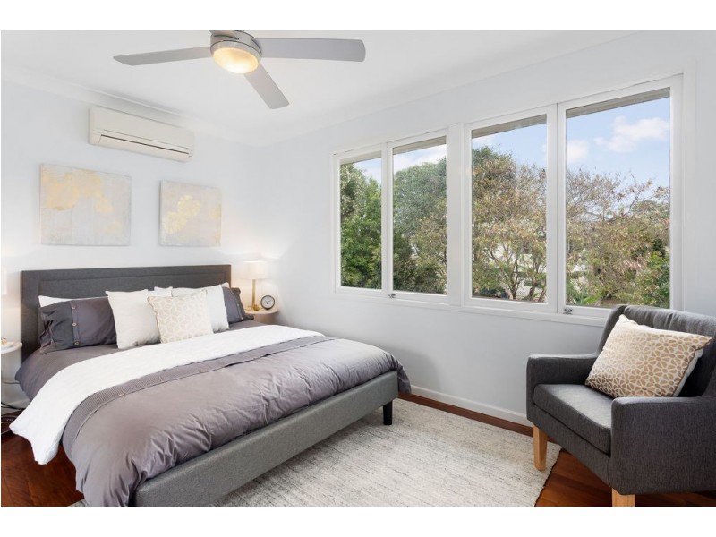 18 Landscape Street, Stafford Heights QLD 4053