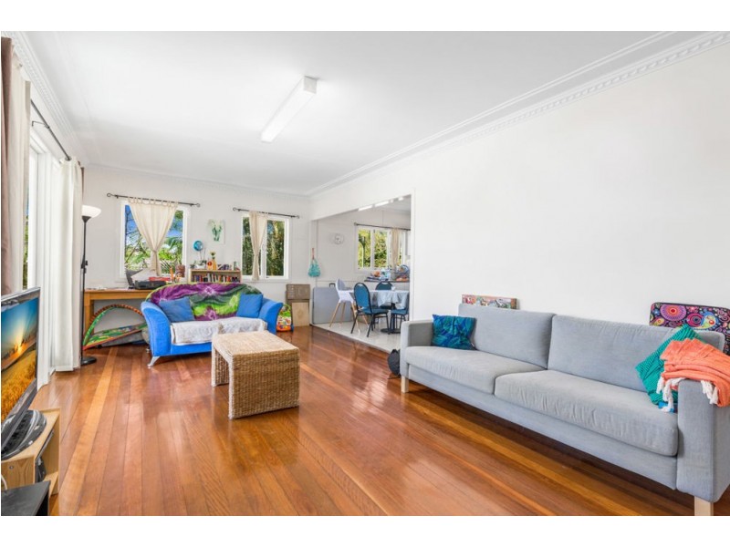 106 Marshall Road, Holland Park West QLD 4121