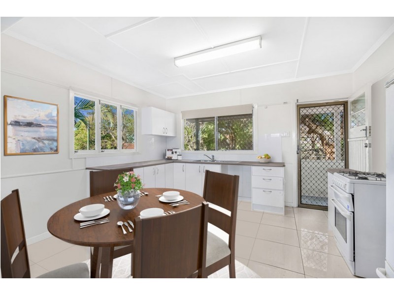 106 Marshall Road, Holland Park West QLD 4121