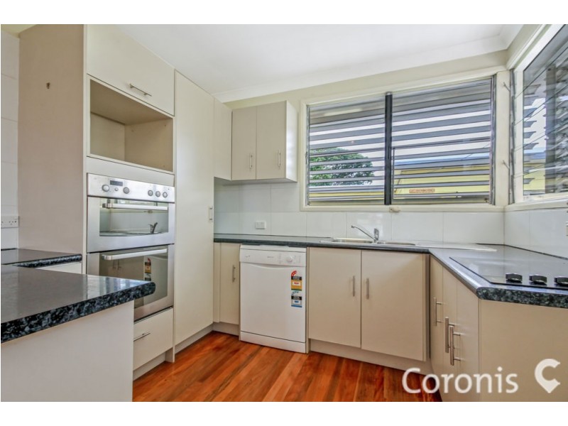 25 Bellevue Parade, Lota QLD 4179