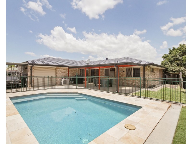 68 Reginald Avenue, Arana Hills QLD 4054