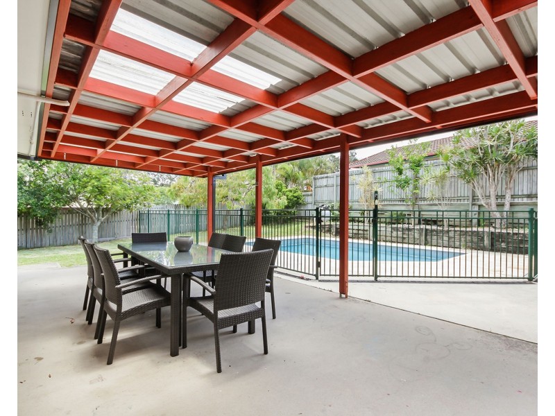 68 Reginald Avenue, Arana Hills QLD 4054