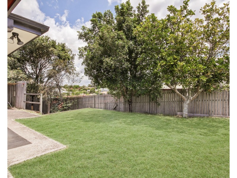 68 Reginald Avenue, Arana Hills QLD 4054