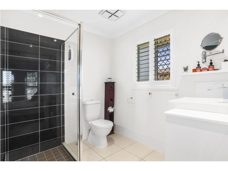 82 Swan Parade, Warner QLD 4500