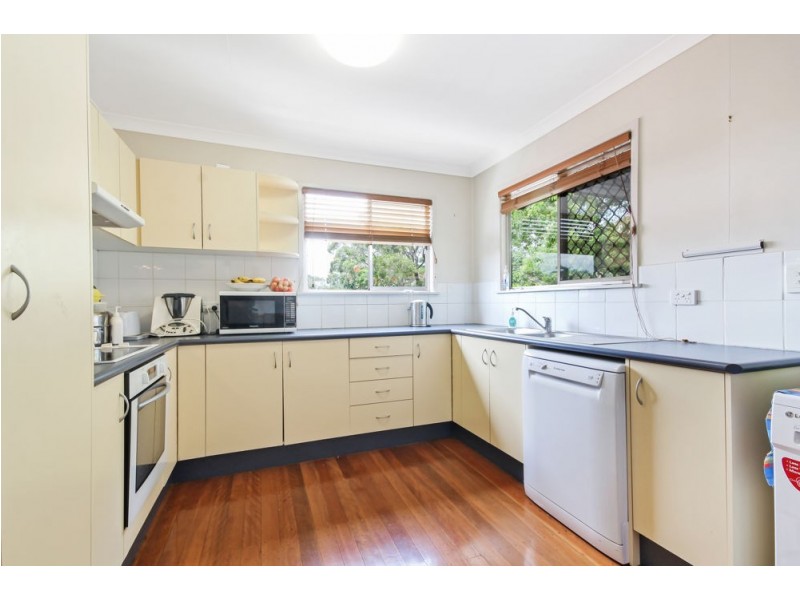 450 Nursery Road, Holland Park QLD 4121