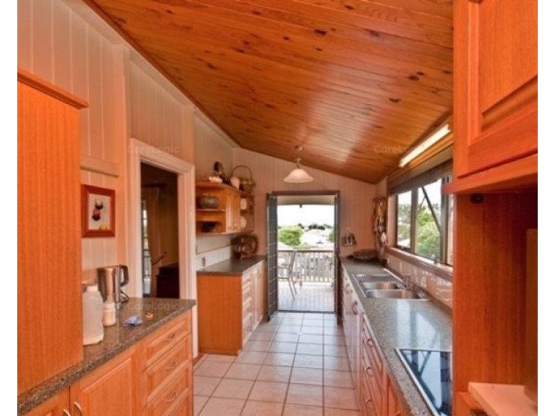 21 Dawn Street, Kedron QLD 4031