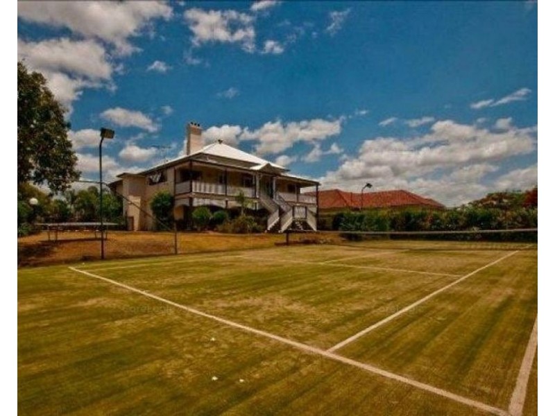 21 Dawn Street, Kedron QLD 4031