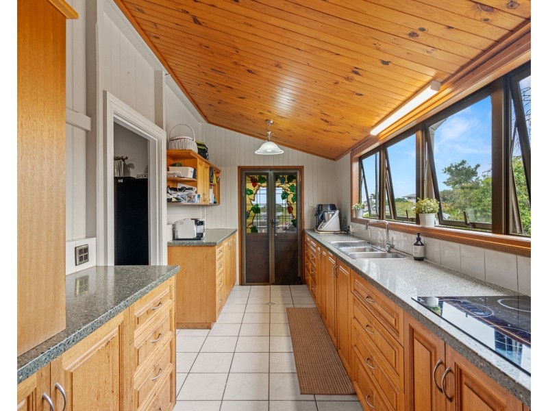 21 Dawn Street, Kedron QLD 4031