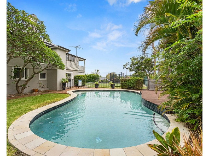 21 Dawn Street, Kedron QLD 4031