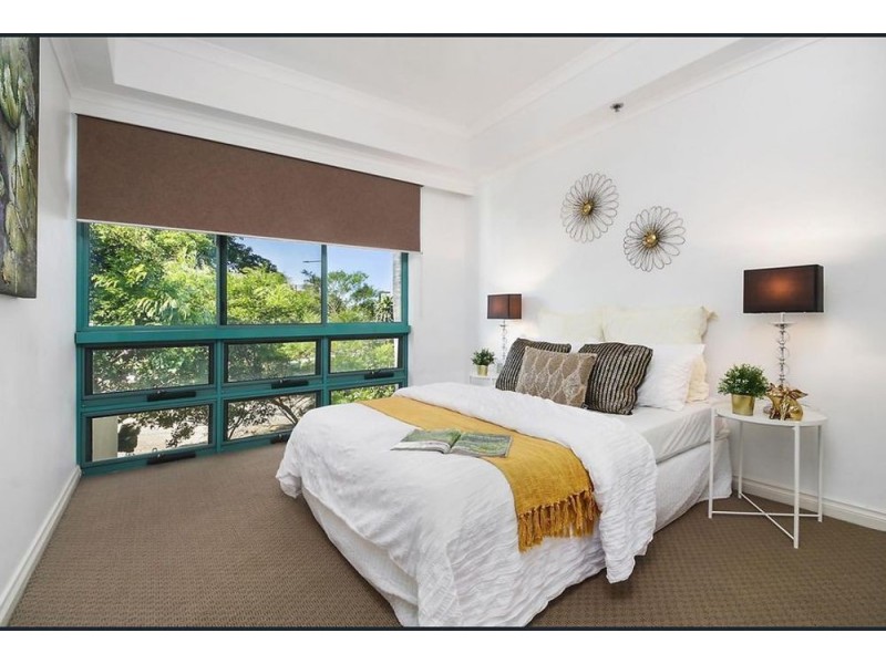 1/23 Harbour Road, Hamilton QLD 4007