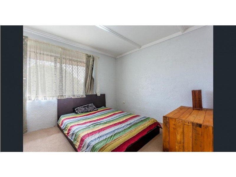 1/203 Campbell Street, Newtown QLD 4350