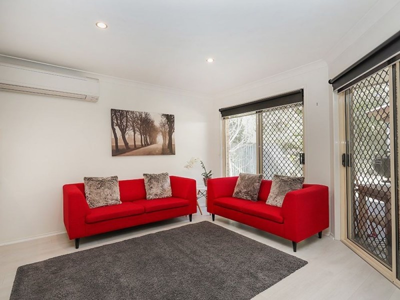 20 Oxford Crescent, Bridgeman Downs QLD 4035