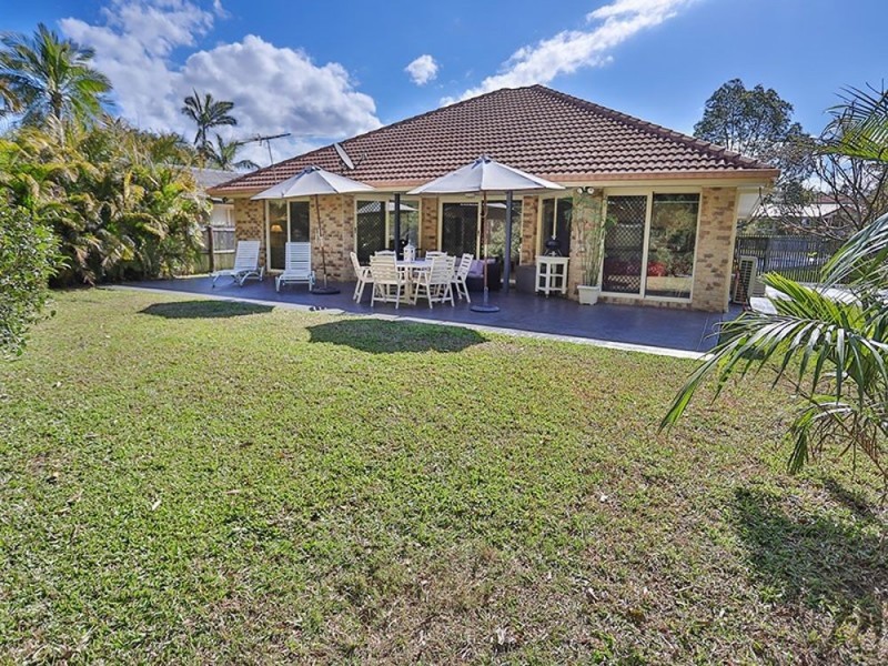 20 Oxford Crescent, Bridgeman Downs QLD 4035