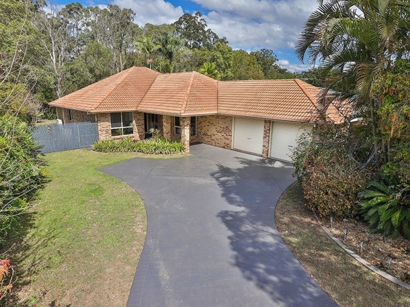 20 Oxford Crescent, Bridgeman Downs QLD 4035