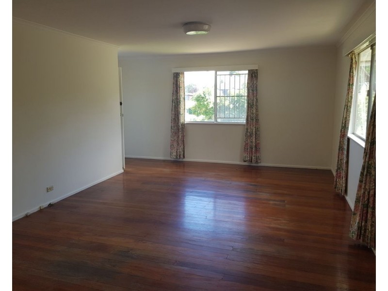 10 Flockton Street, Stafford Heights QLD 4053