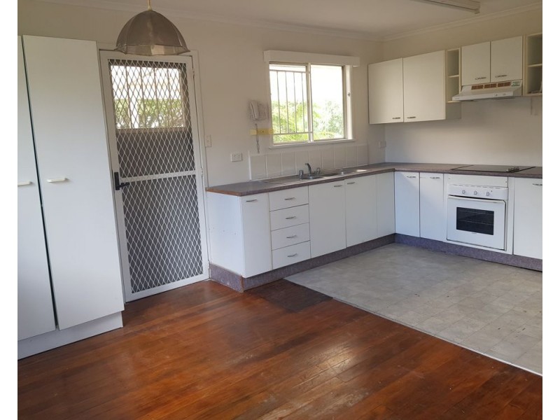 10 Flockton Street, Stafford Heights QLD 4053