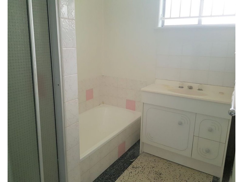 10 Flockton Street, Stafford Heights QLD 4053