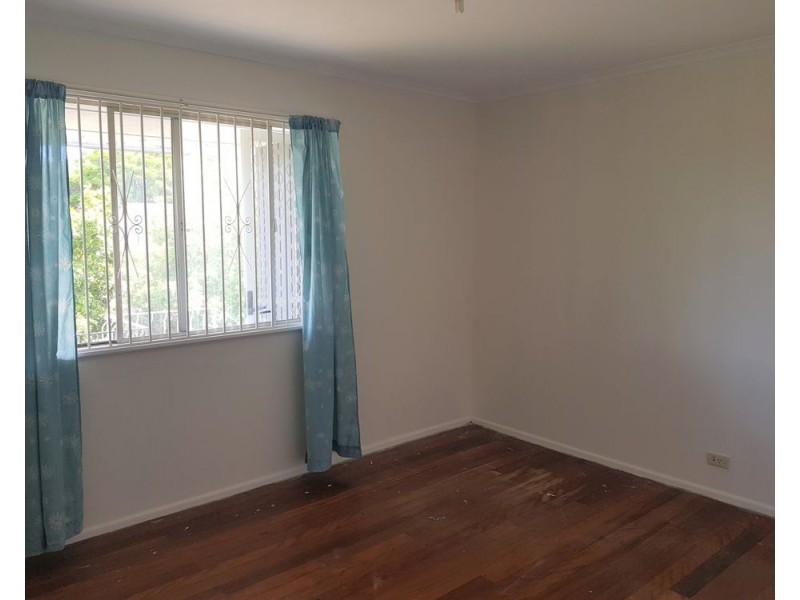 10 Flockton Street, Stafford Heights QLD 4053