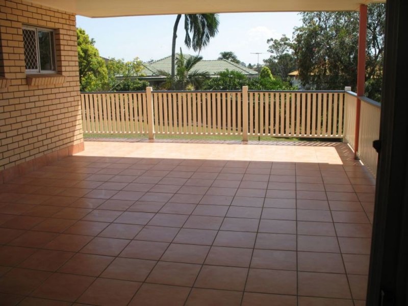 33 Redwood Street, Stafford Heights QLD 4053