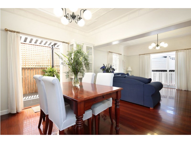 38 Crawford Avenue, Stafford QLD 4053