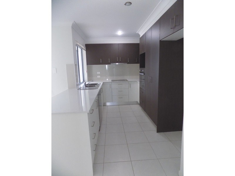 1/35 Cinnamon Drive, Glenvale QLD 4350