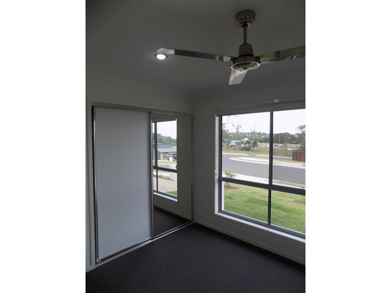 1/35 Cinnamon Drive, Glenvale QLD 4350