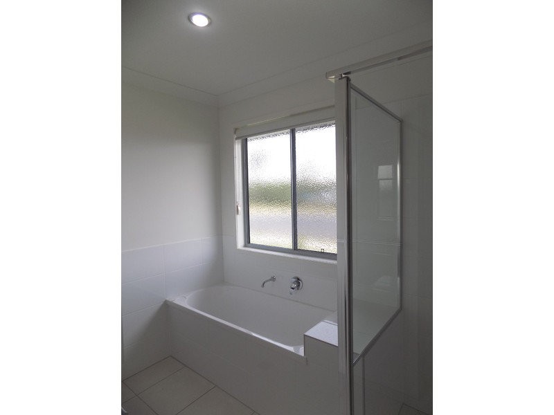 1/35 Cinnamon Drive, Glenvale QLD 4350