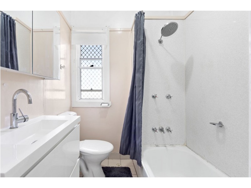 295 Webster Road, Stafford Heights QLD 4053