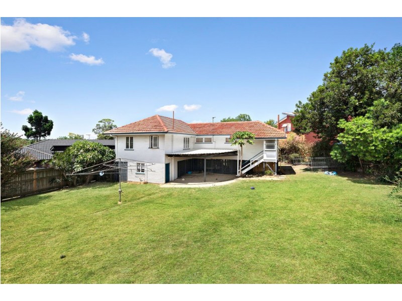 32 Vaucluse Street, Wavell Heights QLD 4012