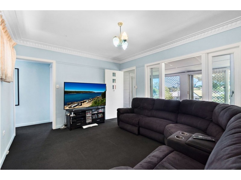 32 Vaucluse Street, Wavell Heights QLD 4012