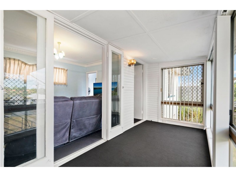 32 Vaucluse Street, Wavell Heights QLD 4012