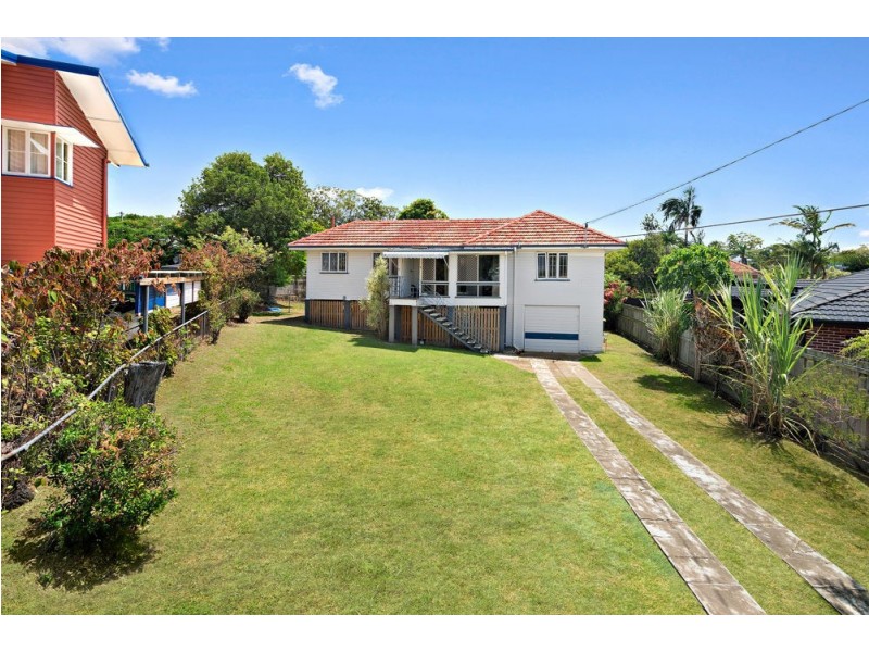 32 Vaucluse Street, Wavell Heights QLD 4012