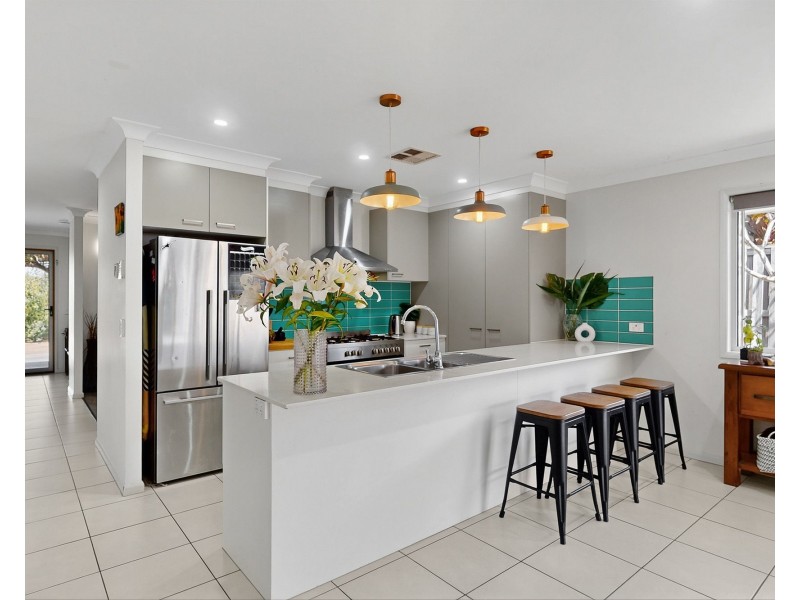 10 Stately Crescent, Narangba QLD 4504