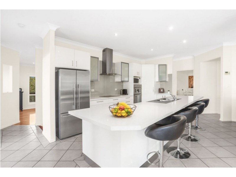 56 Oxford Crescent, Bridgeman Downs QLD 4035